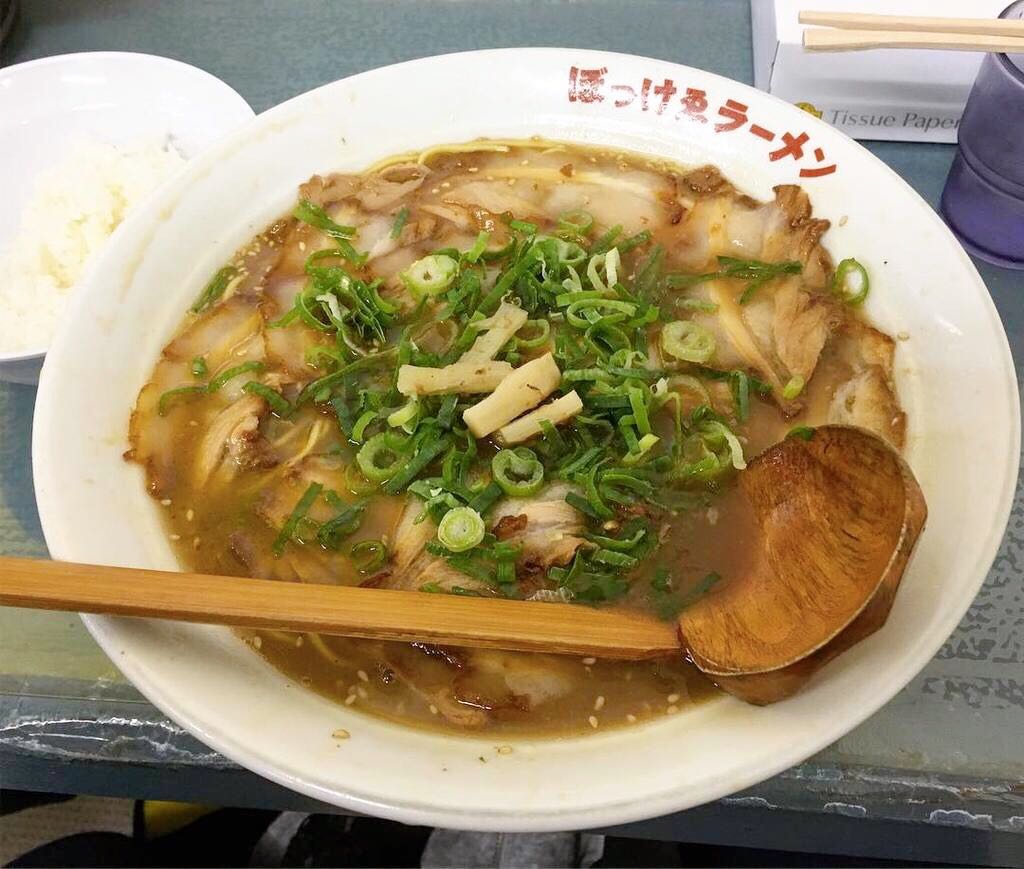 ラーメンきずな ラーメン 生卵 トッピング うずら 岡山県岡山市北区 第5回 Susuru Tv ファン