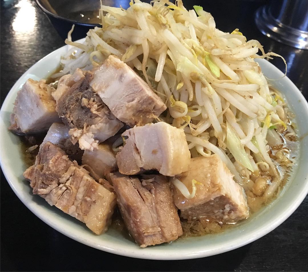 ラーメン マシンガン 醤油2型 豚増し 生玉子 秋田県秋田市広面土手下 第372回 Susuru Tv ファン