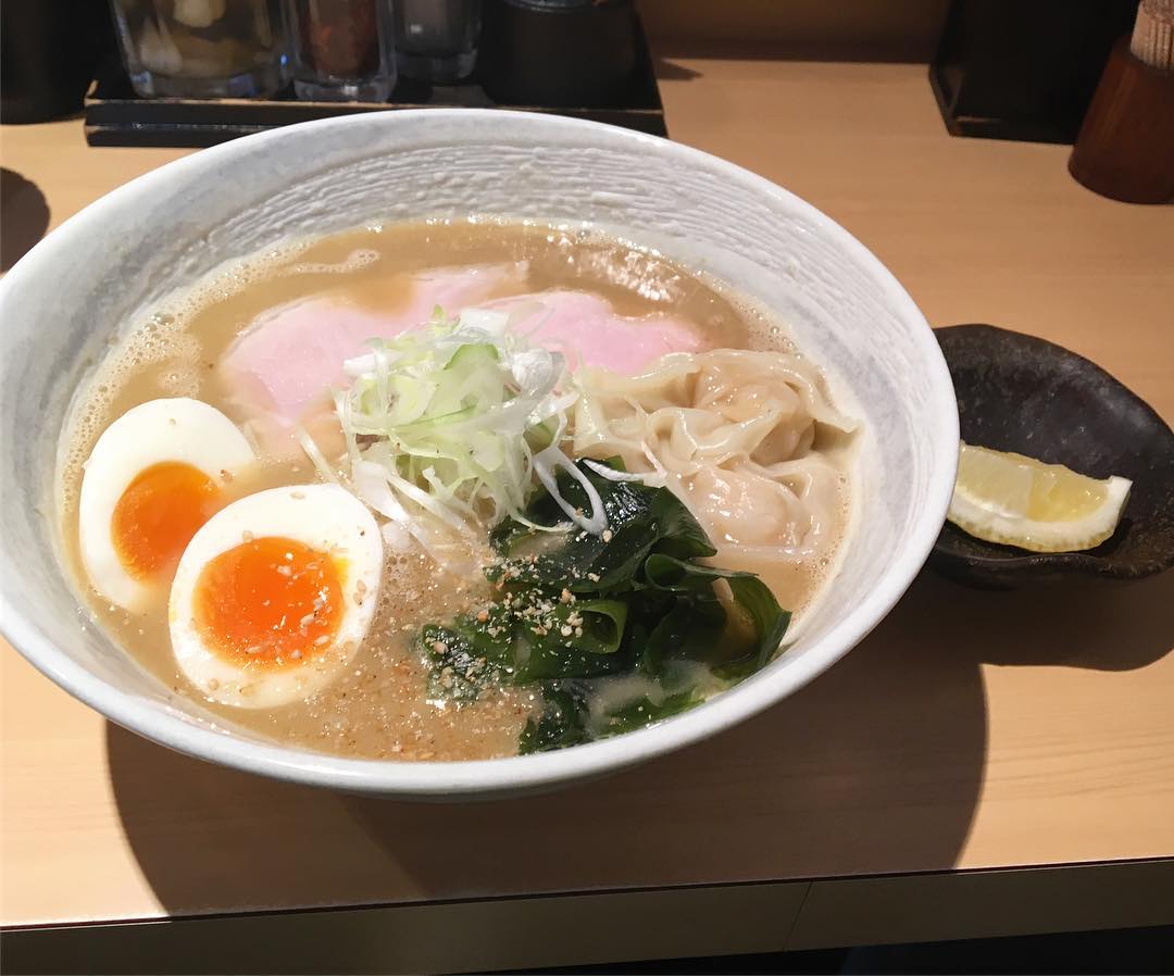 道の塩 特製塩らーめん トッピング バター 東京都葛飾区亀有 第642回 Susuru Tv ファン