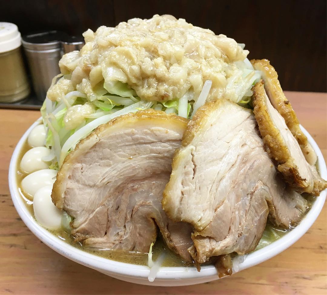 魔人豚 まじんぶう ラーメンブタ入り うずらの卵 生卵 埼玉県川越市小堤 第364回 Susuru Tv ファン