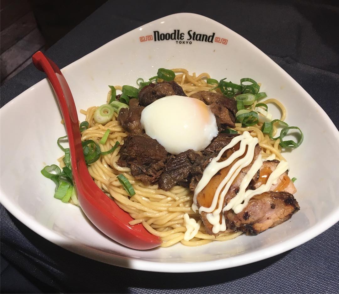【Noodle Stand Tokyo】トミちゃんチャーシュー付き特製まぜそば (東京都渋谷区神宮前) 第662回