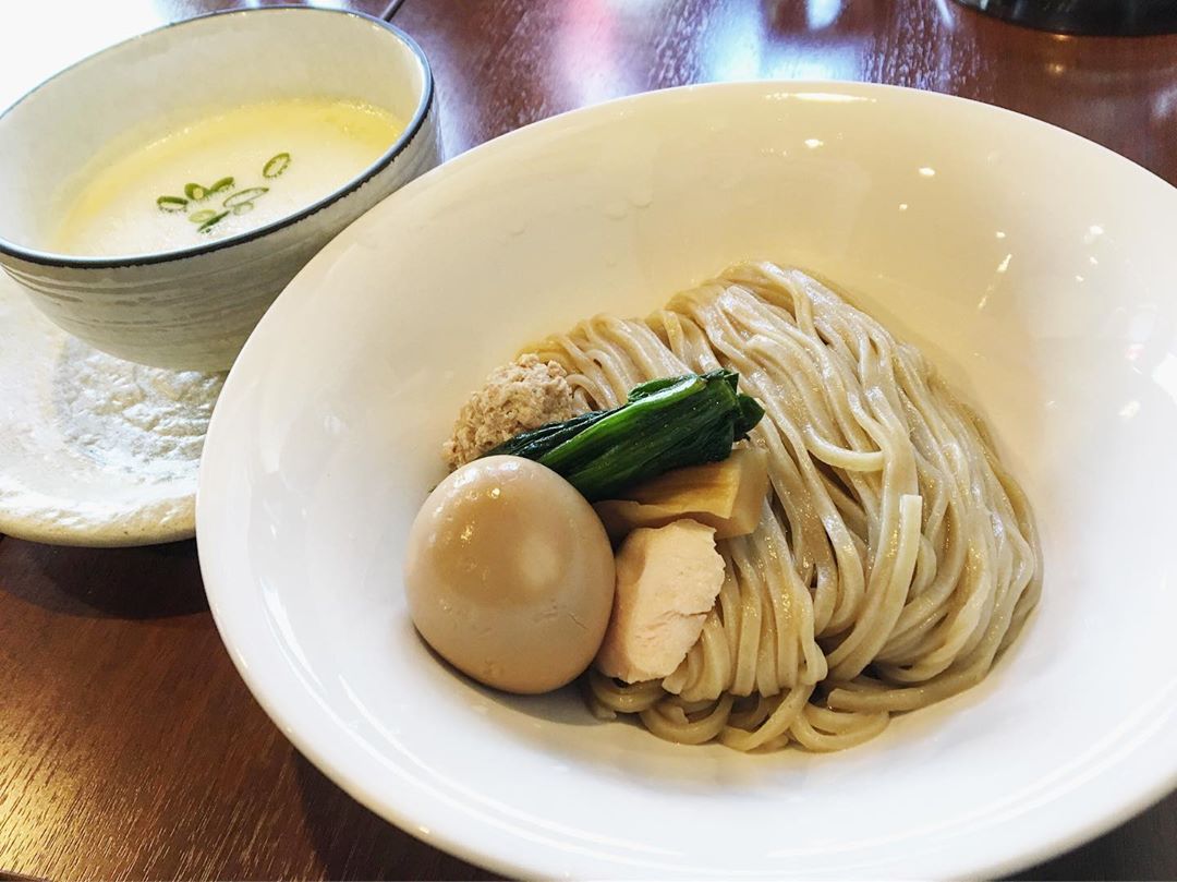 【侍麺(さむらいぬーどる)】鶏泡白湯の汐つけ麺、トッピング：味玉 (愛知県豊川市西本町) 第1225回