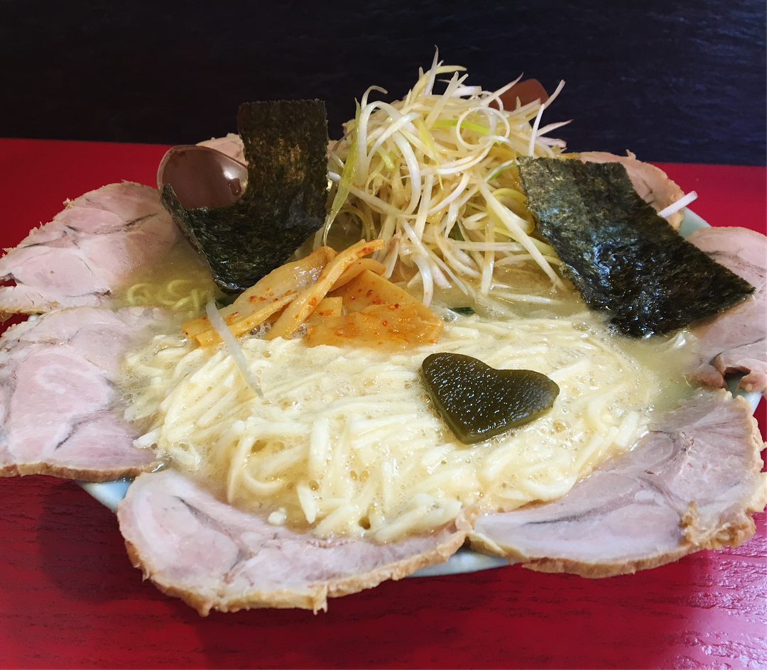 【壱発ラーメン】ネギとろチャーシュー麺(正油) (東京都八王子市万町) 第854回