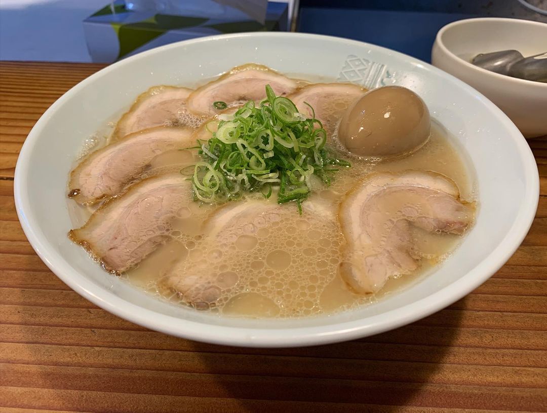 新宿区のラーメン つけ麺 油そば Susuru Tv ファン