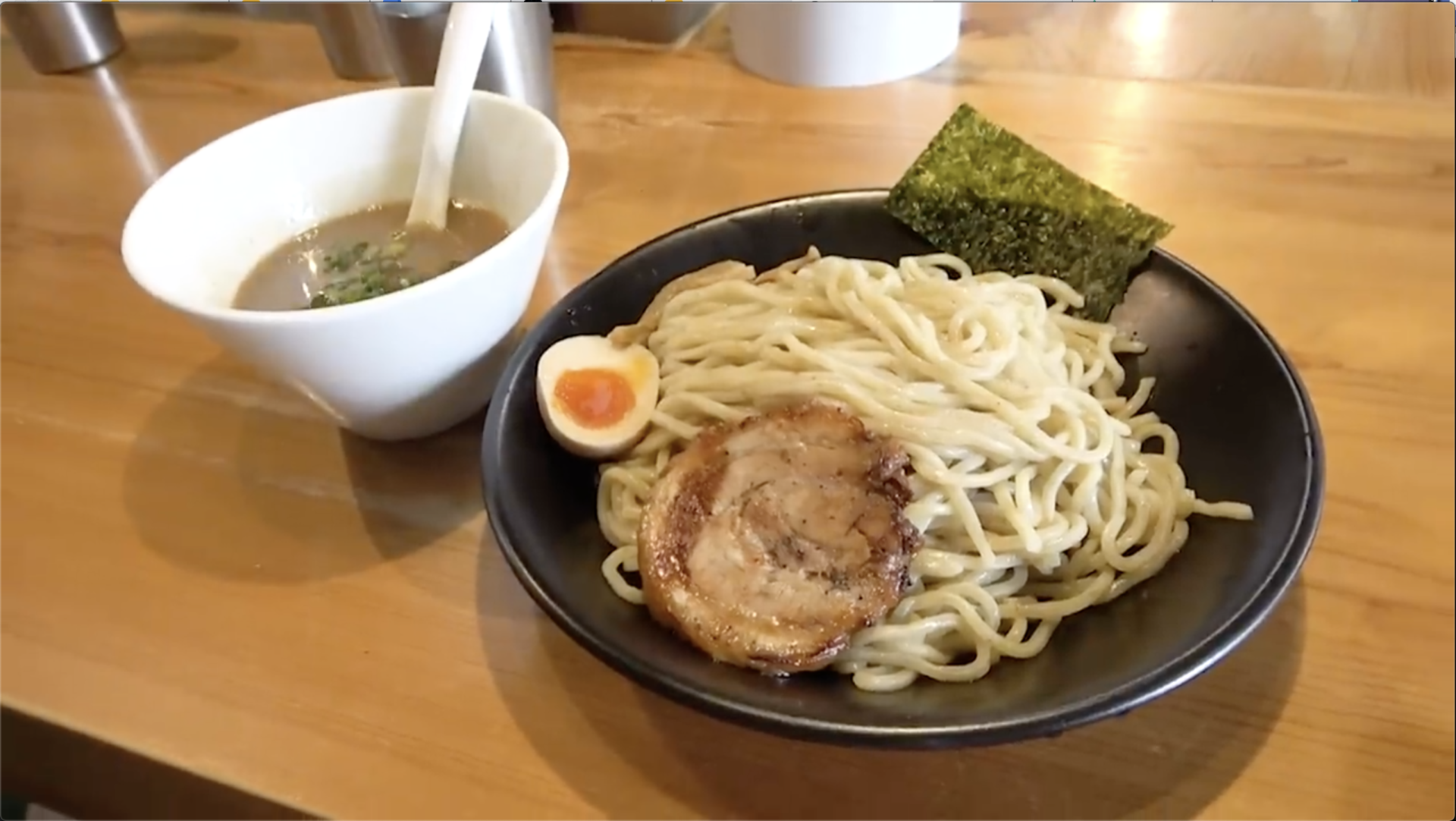 徳島県のラーメン/つけ麺/油そば  SUSURU TV.ファン